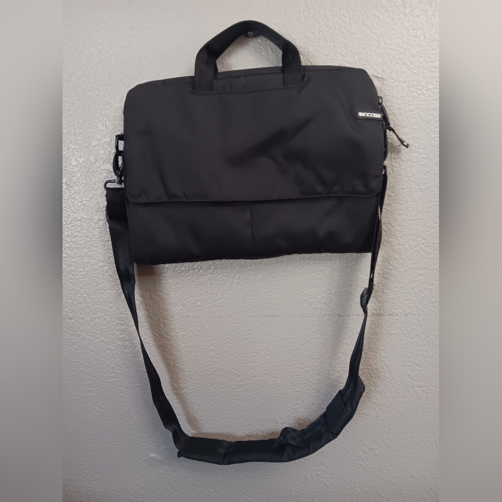 Incase Macbook Bag